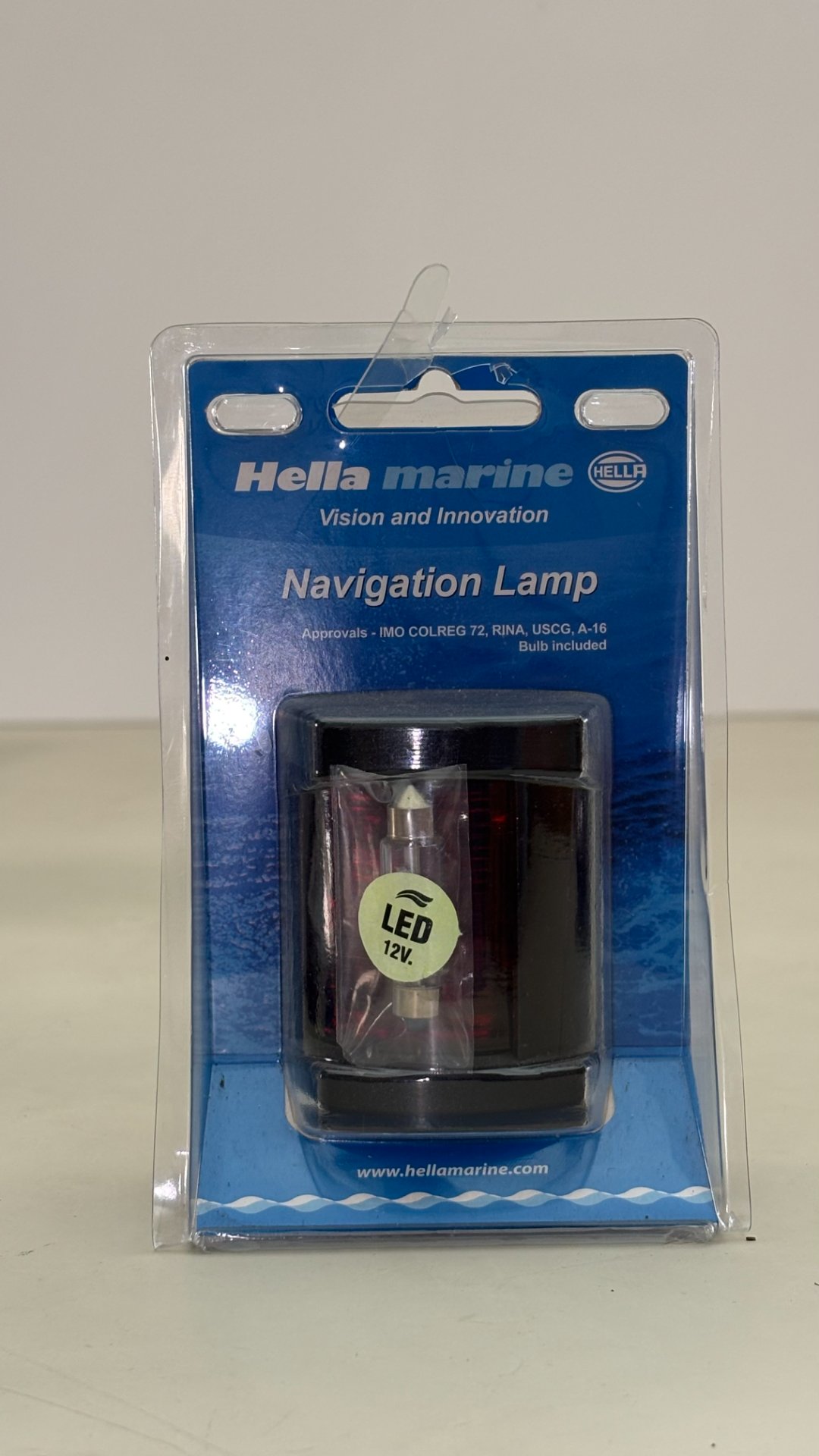 Luz Hella bombordo LED